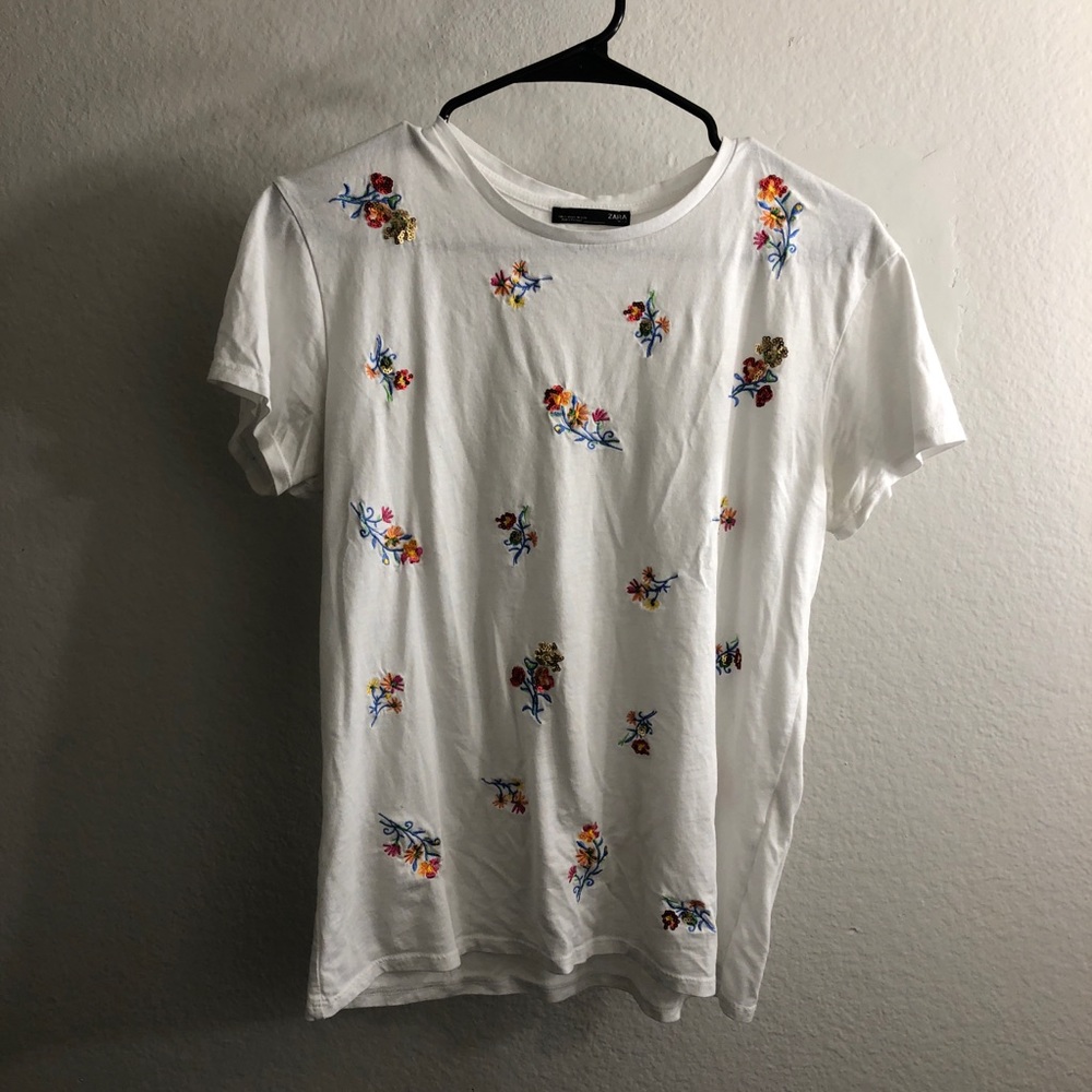 Zara T-Shirt With Sequin/Embroidered Flower Detail